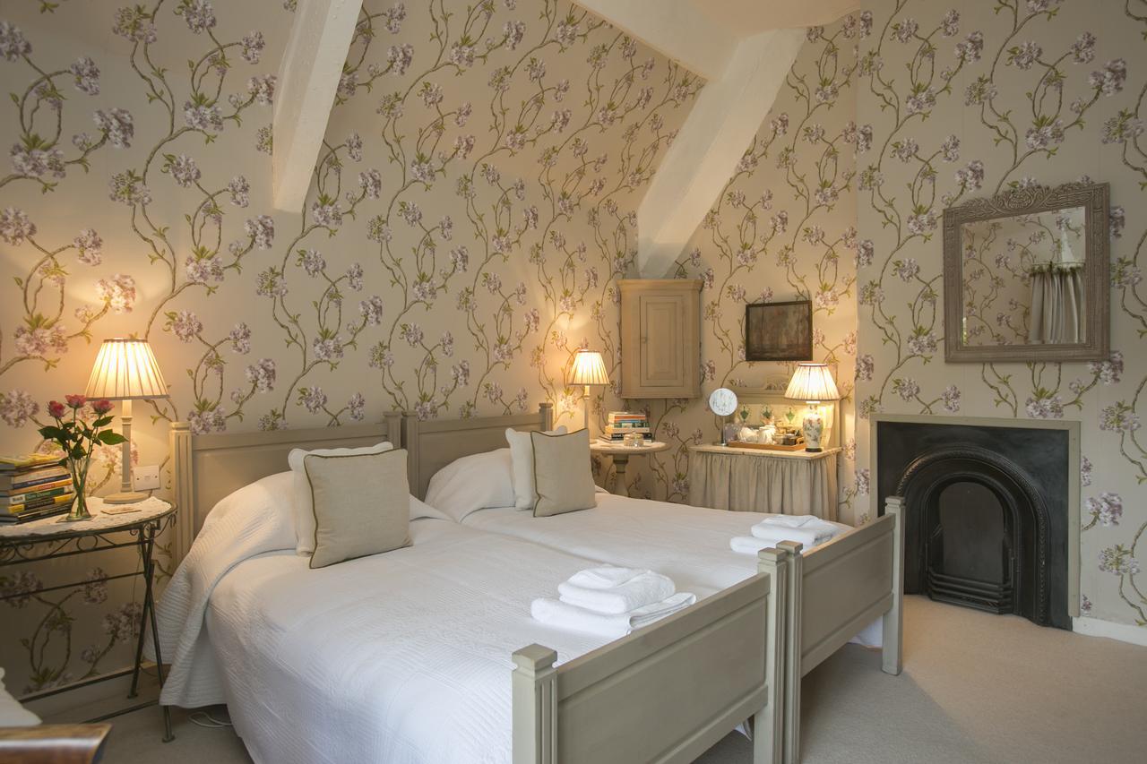 Tudor Cottage B&B Frampton エクステリア 写真